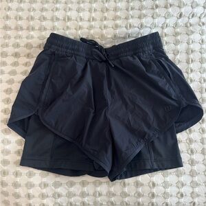 Wilson Women's Black Athletic / Tennis Shorts